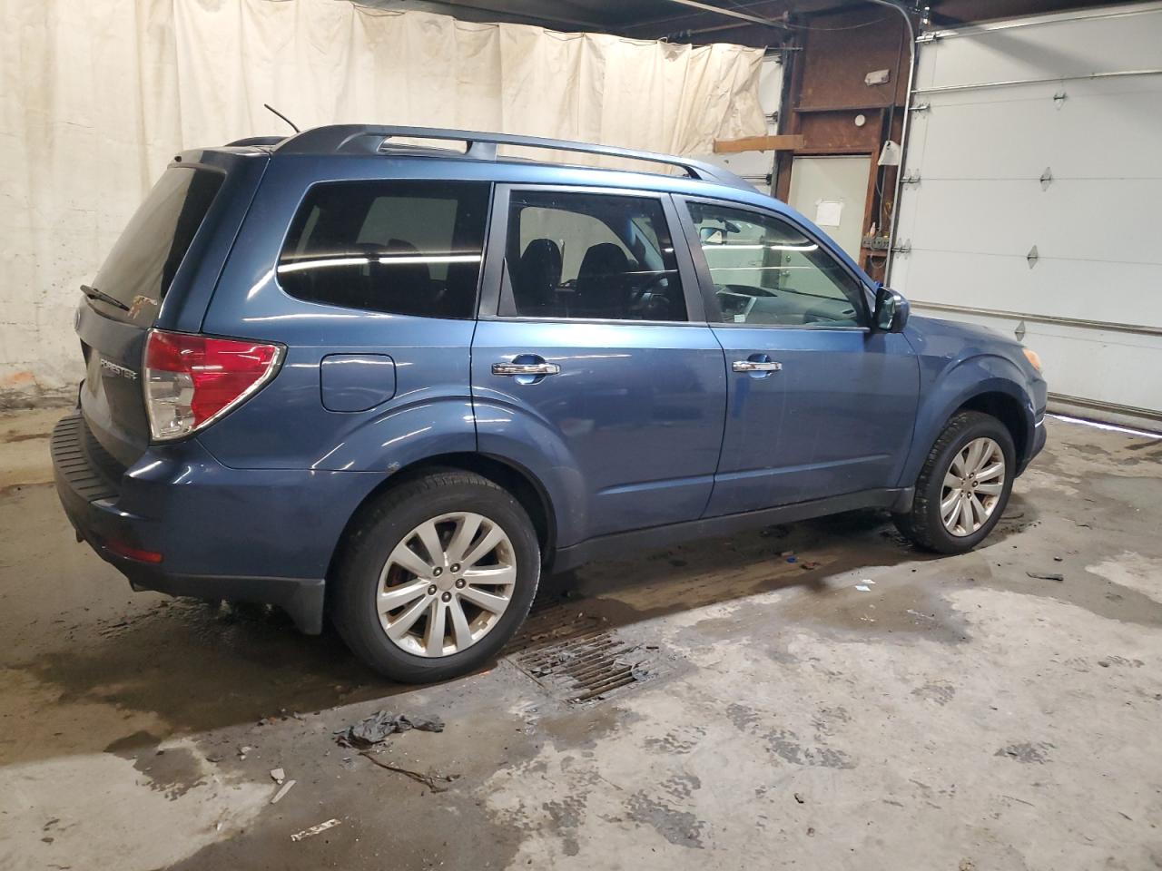 Obraz 3 z 2012 SUBARU FORESTER LIMITED 2012 z VIN JF2SHBECXCH417097