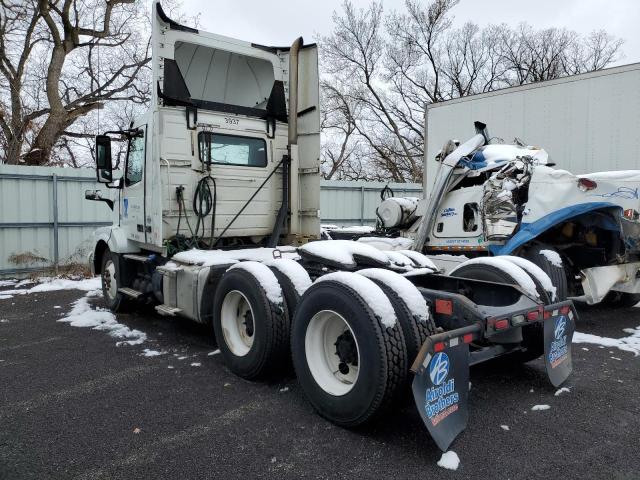 Image 3 of 2017 VOLVO VN VNL 2017 with VIN 4V4NC9EG1HN990599