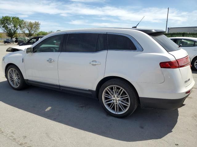 Obraz 2 z 2016 LINCOLN MKT  2016 z VIN 2LMHJ5AT7GBL02691