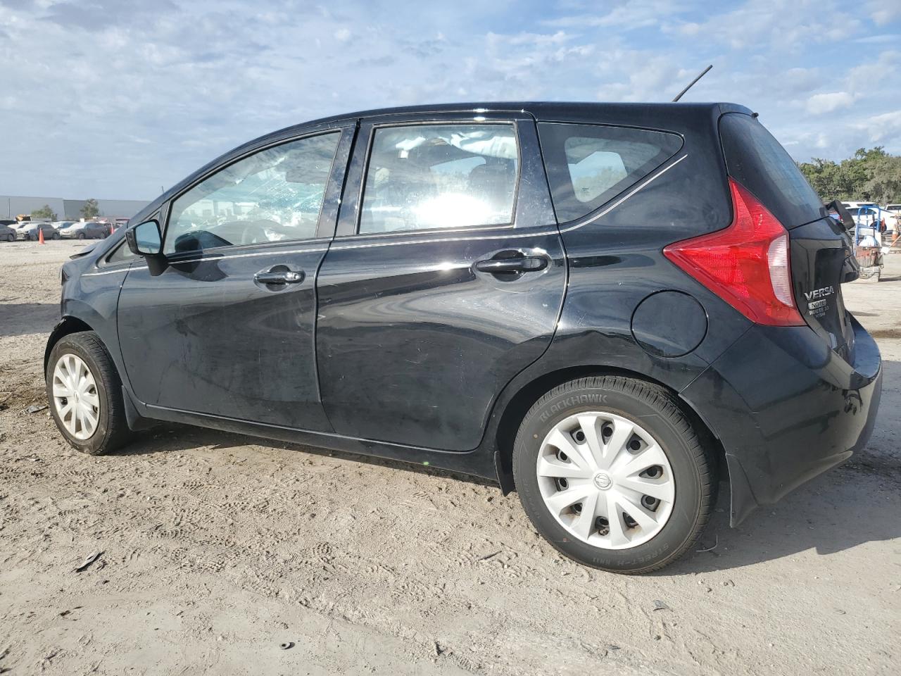 Image 2 of 2016 NISSAN VERSA NOTE S 2016 with VIN 3N1CE2CP4GL395867