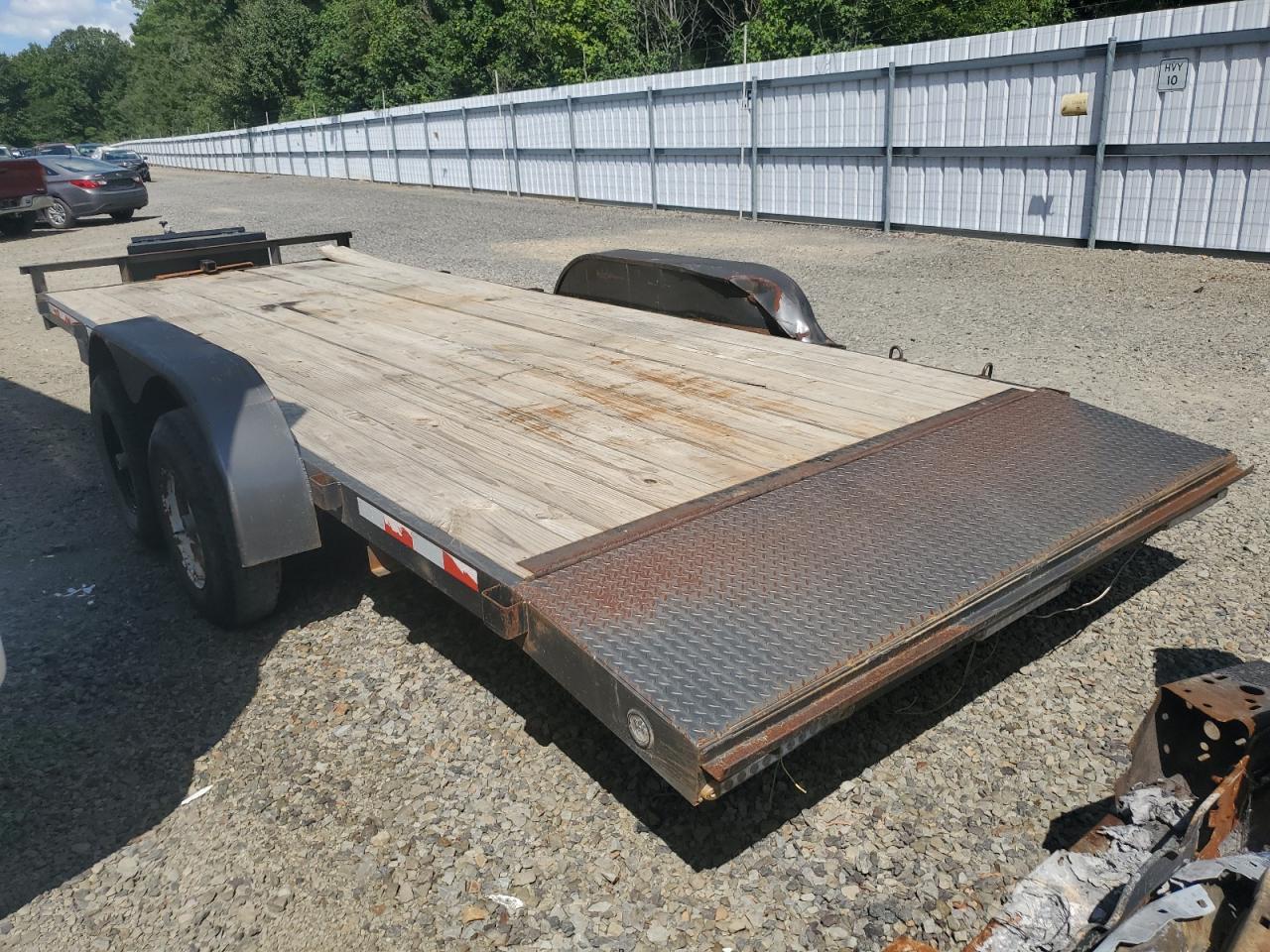 Image 3 of 2021 LOAD N GO 20' FLATBED 2021 with VIN 58UBF2026MA003660