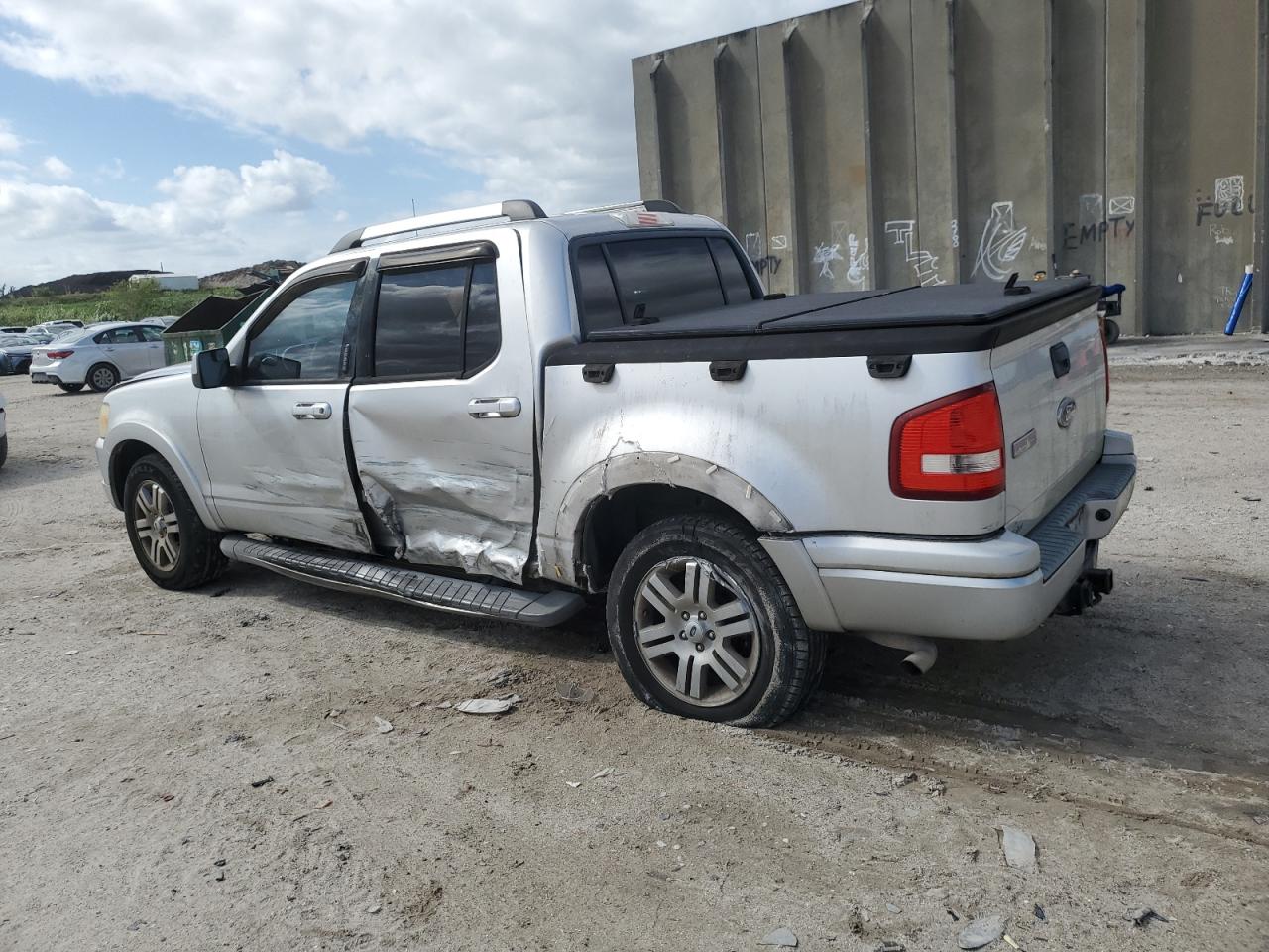 Image 2 of 2010 FORD EXPLORER SPORT TRAC LIMITED 2010 with VIN 1FMEU3DEXAUF01520