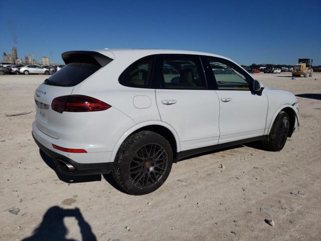 Obraz 3 z 2017 PORSCHE CAYENNE  2017 z VIN WP1AA2A23HKA87095