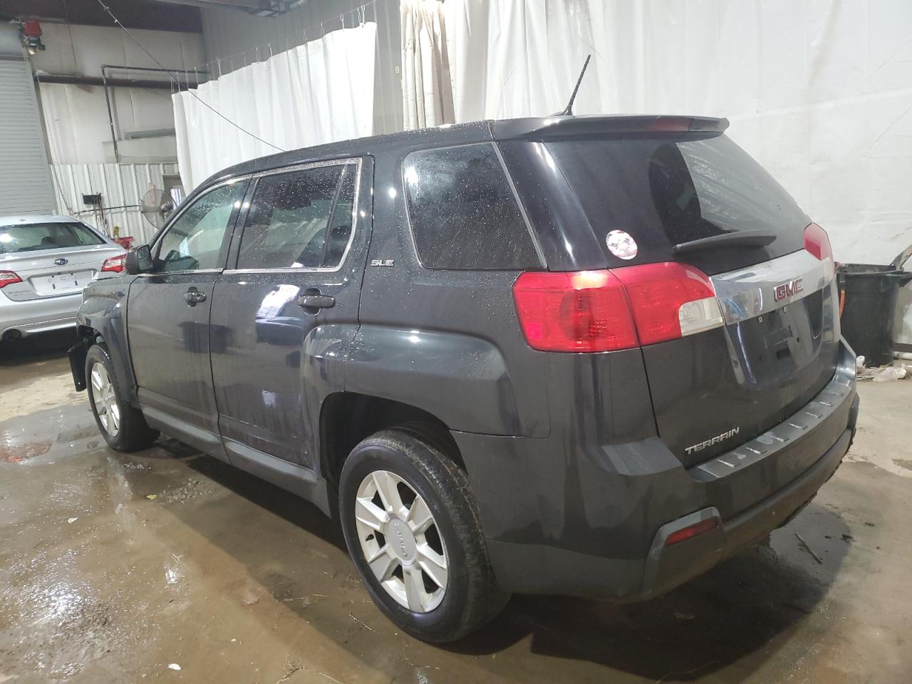 Image 2 of 2013 GMC TERRAIN SLE 2013 with VIN 2GKALMEK5D6366616