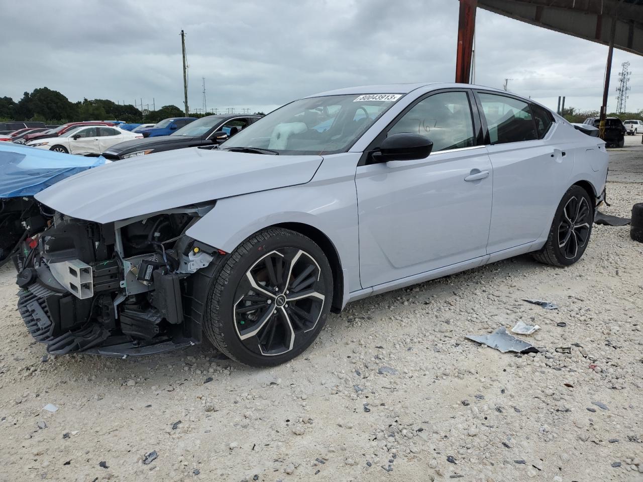 Obraz 1 z 2024 NISSAN ALTIMA SR 2024 z VIN 1N4BL4CV1RN312946