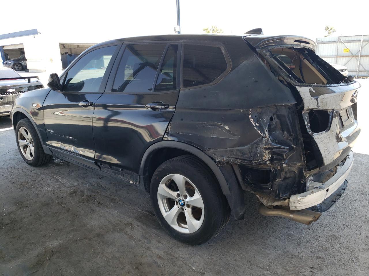Obraz 2 z 2012 BMW X3 XDRIVE28I 2012 z VIN 5UXWX5C52CL725787