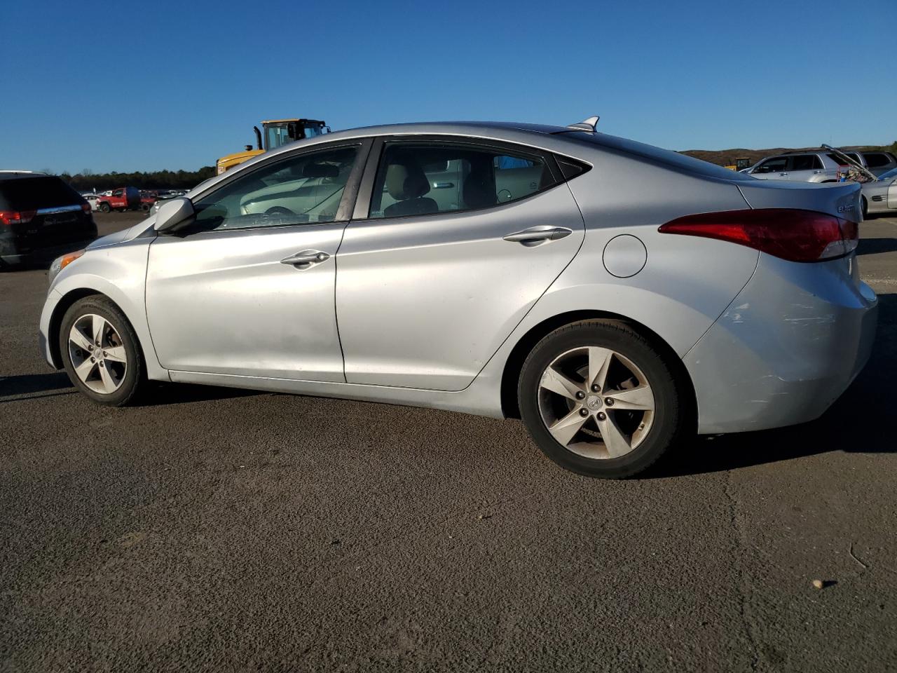 Image 2 of 2012 HYUNDAI ELANTRA GLS 2012 with VIN 5NPDH4AE4CH093298