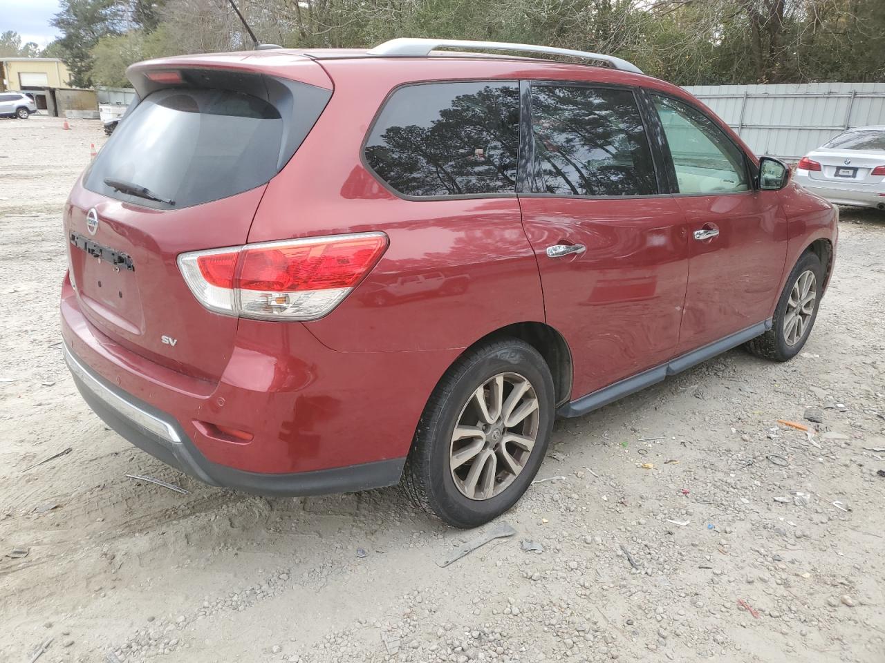 Изображение 3 2015 NISSAN PATHFINDER S 2015 с VIN 5N1AR2MN6FC689475