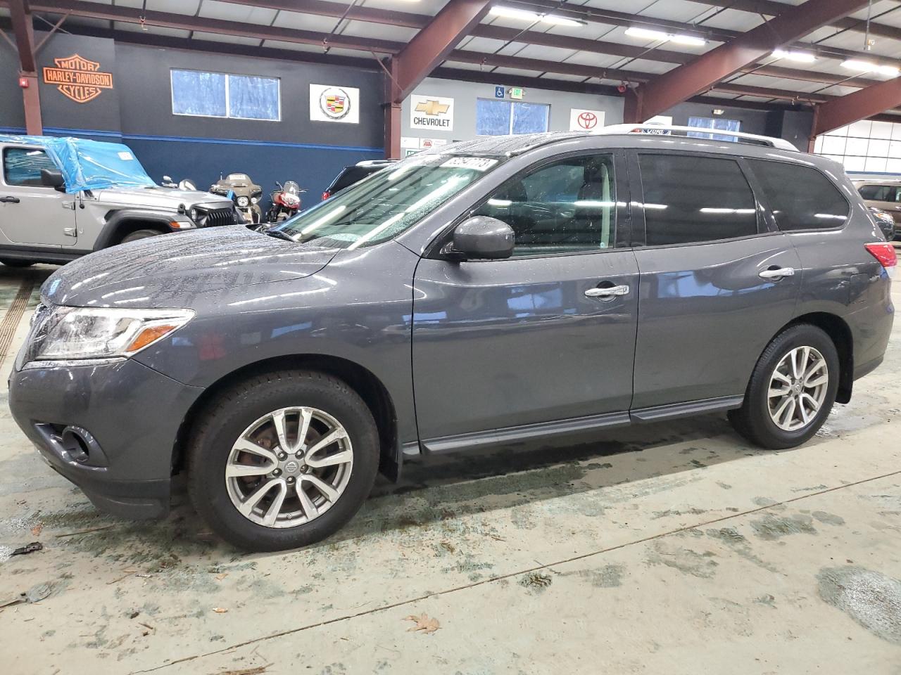 Image 1 of 2014 NISSAN PATHFINDER S 2014 with VIN 5N1AR2MM7EC734896