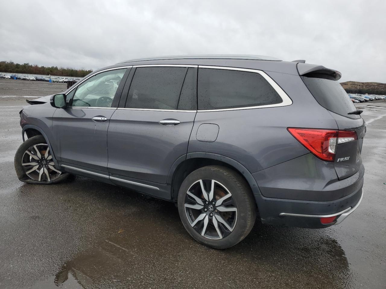 Изображение 2 2019 HONDA PILOT ELITE 2019 с VIN 5FNYF6H09KB002777