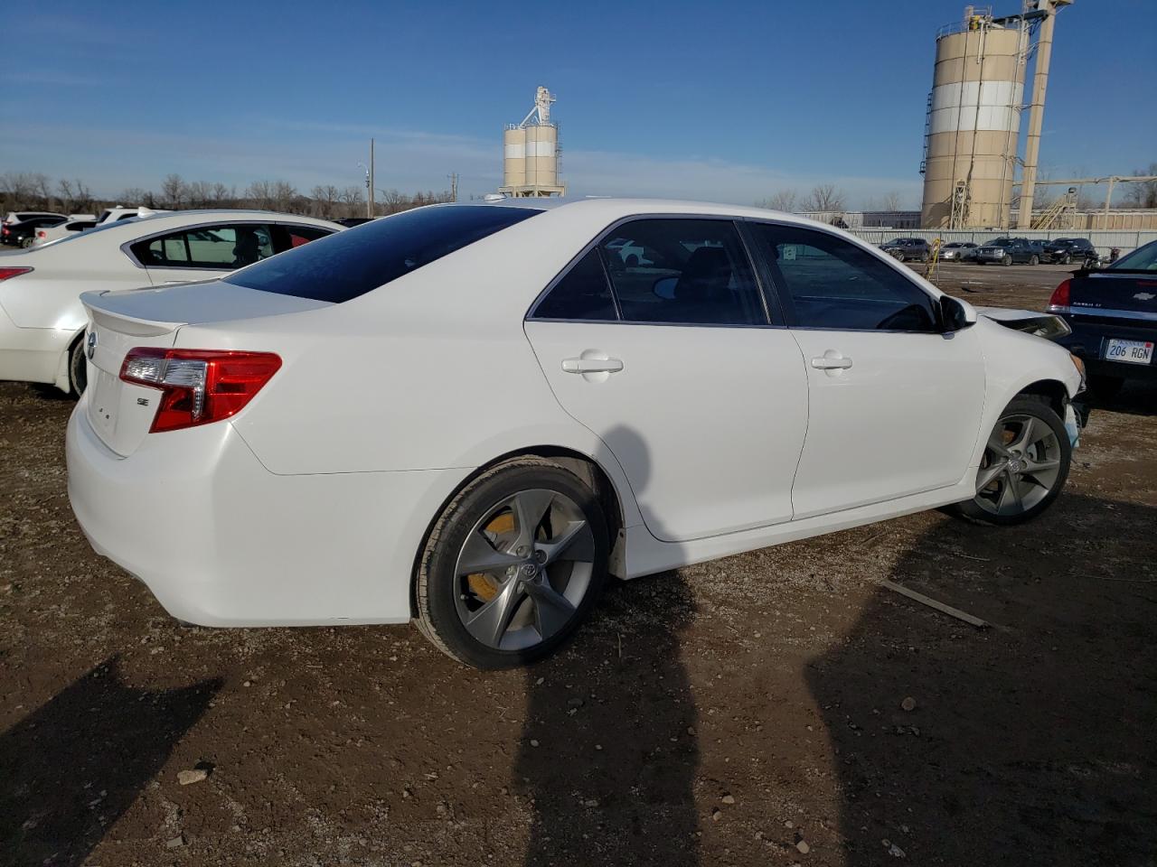 Изображение 3 2012 TOYOTA CAMRY SE 2012 с VIN 4T1BK1FK8CU515659