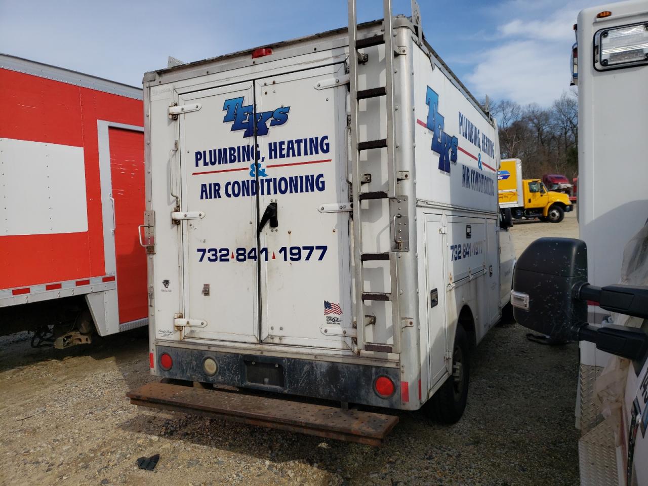 Image 3 of 2005 CHEVROLET EXPRESS G3500  2005 with VIN 1GBHG31U951182966