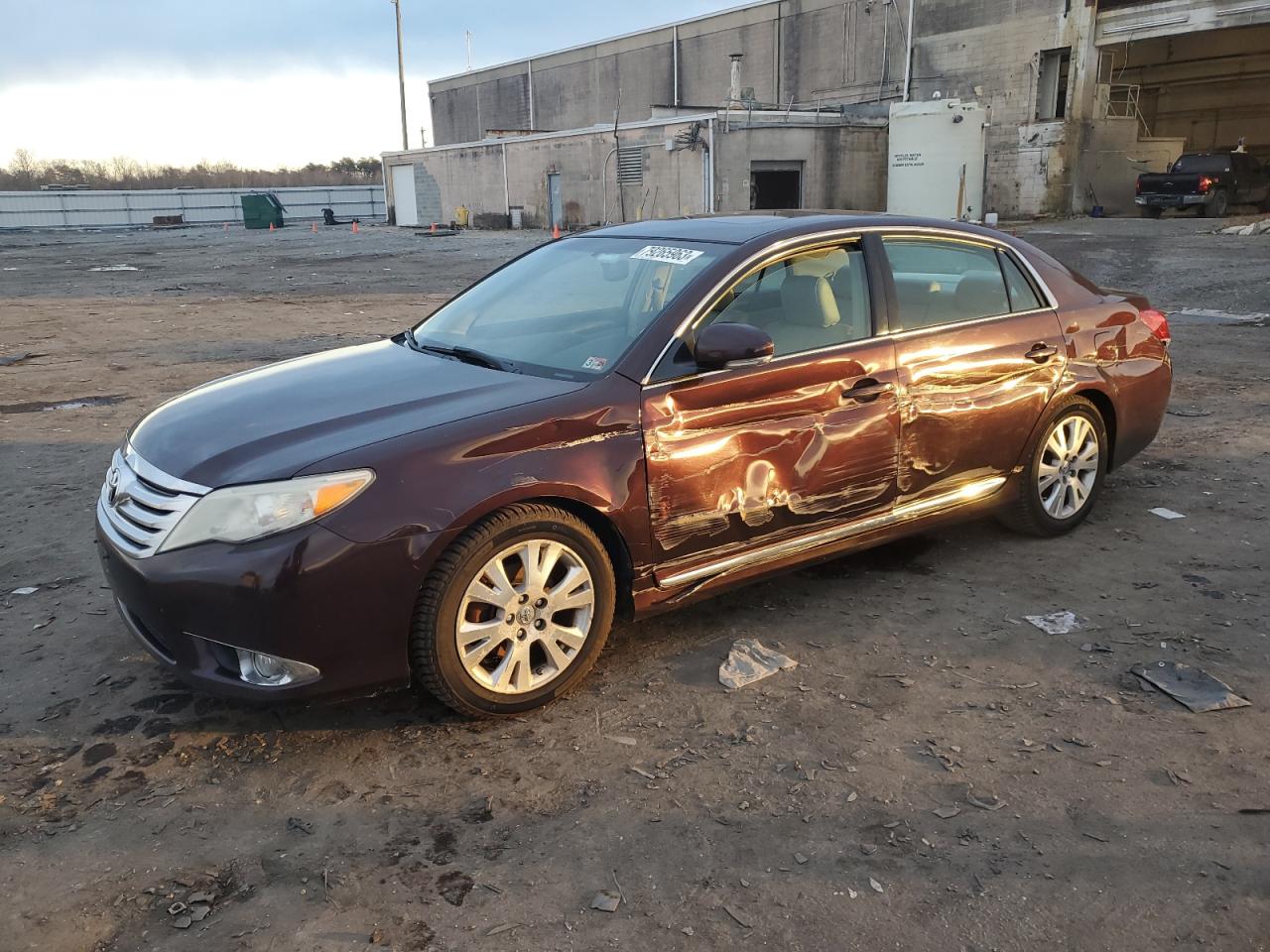 2011 TOYOTA AVALON BASE 2011 image