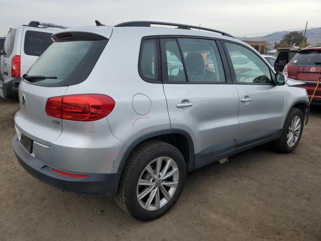 Изображение 3 2018 VOLKSWAGEN TIGUAN LIMITED  2018 с VIN WVGAV7AX9JK002146