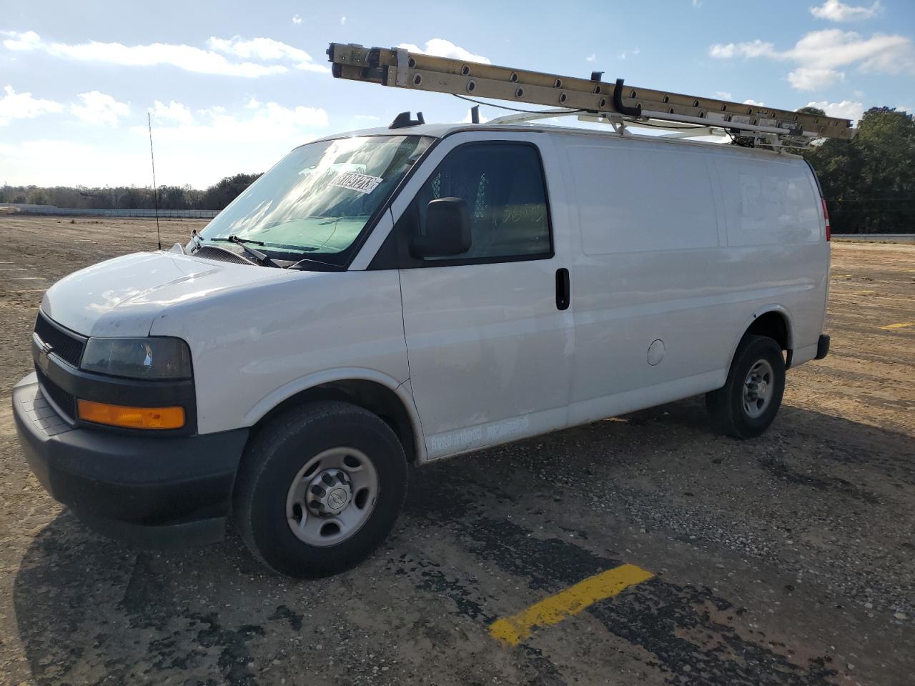 Image 1 of 2018 CHEVROLET EXPRESS G2500  2018 with VIN 1GCWGAFP3J1309280