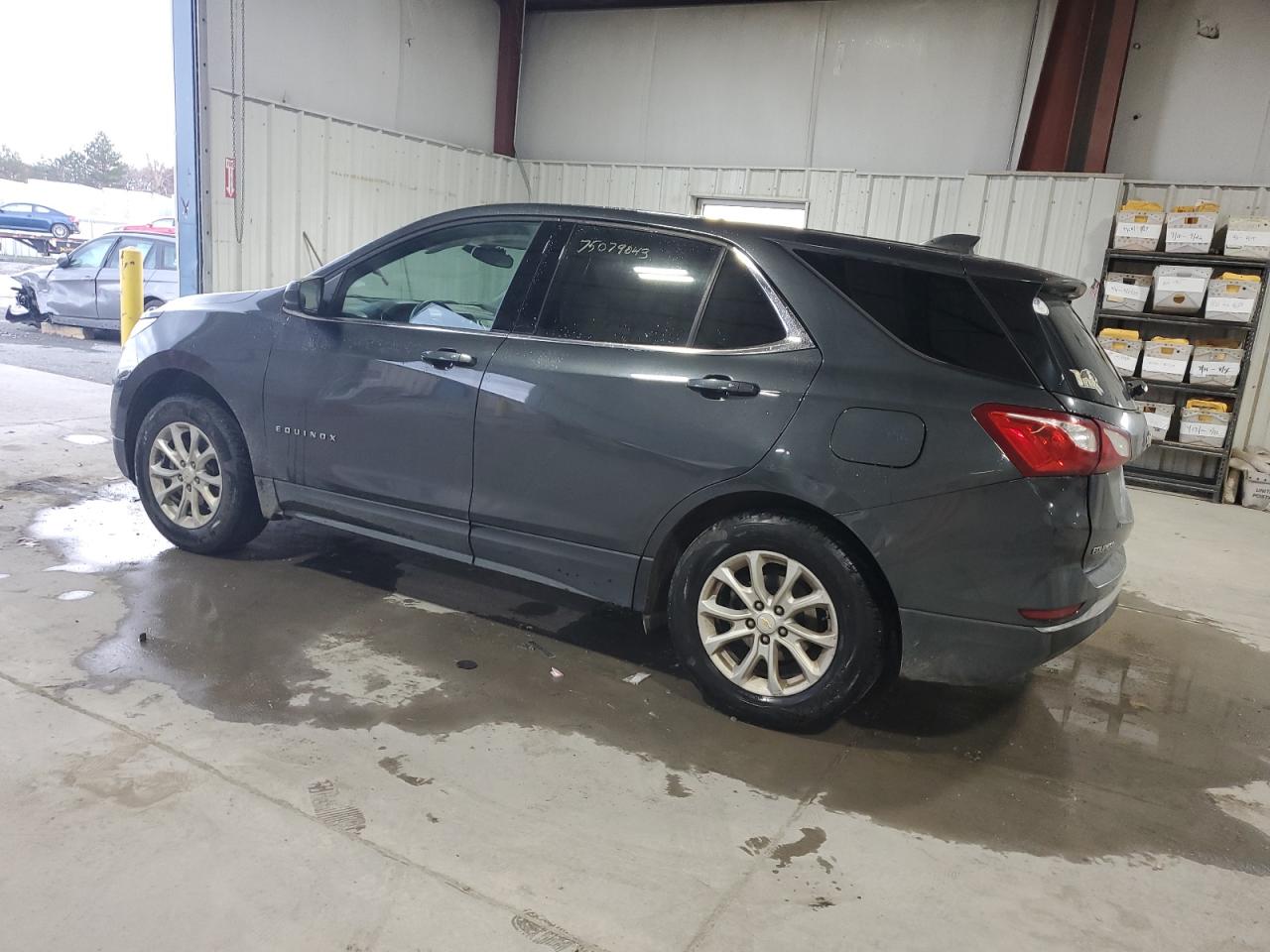 Image 2 of 2019 CHEVROLET EQUINOX LT 2019 with VIN 2GNAXUEV2K6191904