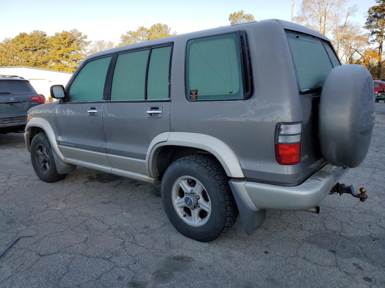 Изображение 2 2002 ISUZU TROOPER S 2002 с VIN JACDJ58X127J11372
