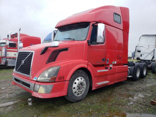 Image 2 of 2015 VOLVO VN VNL 2015 with VIN 4V4NC9EH2FN916520