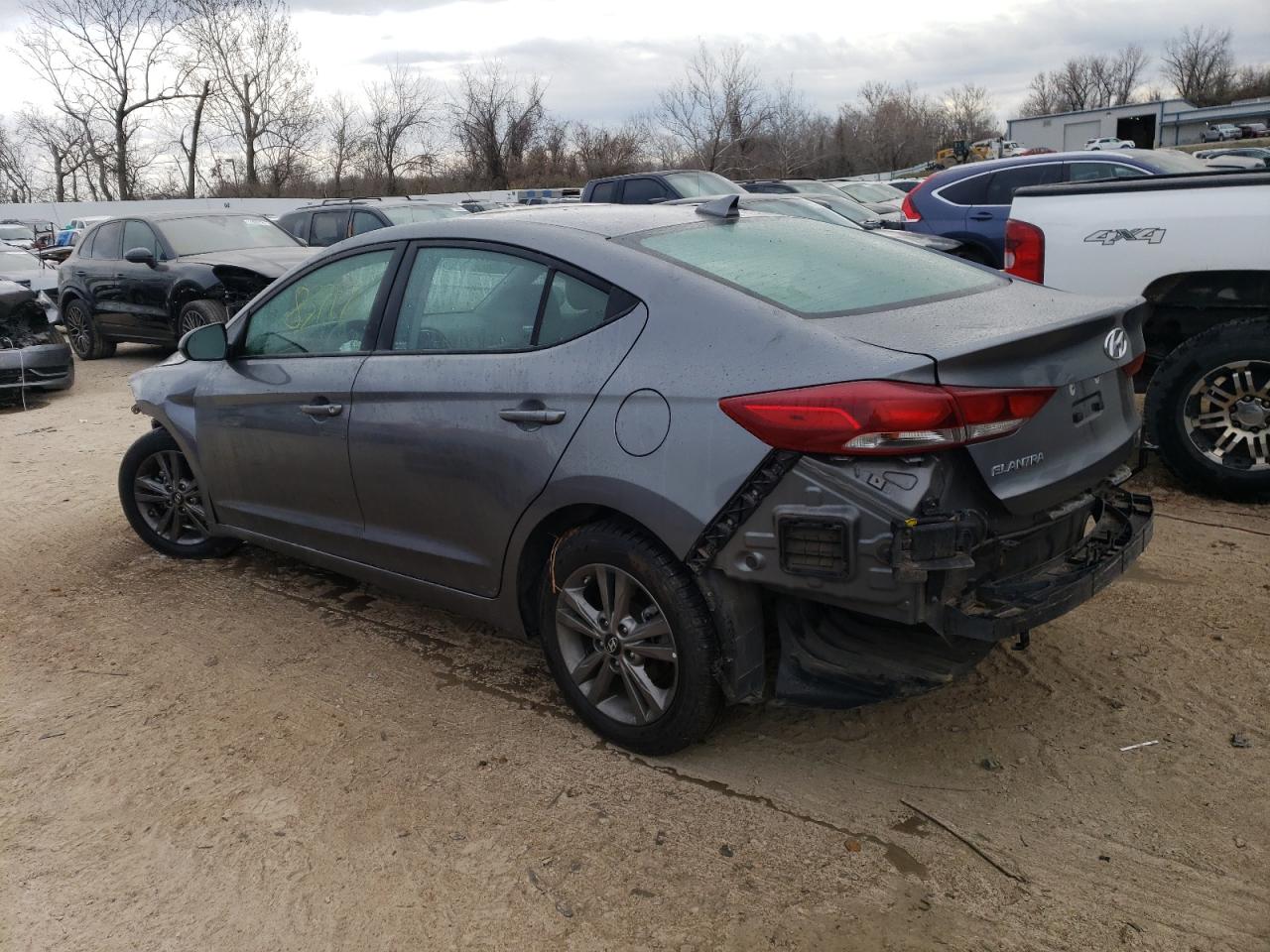 Изображение 2 2018 HYUNDAI ELANTRA SEL 2018 с VIN 5NPD84LF2JH258610