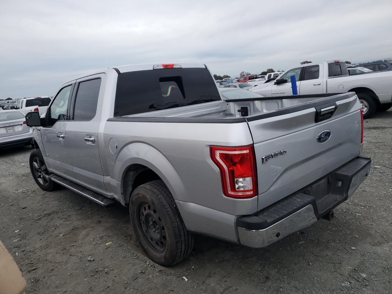 Obraz 2 z 2015 FORD F150 SUPERCREW 2015 z VIN 1FTEW1CP5FFB24323
