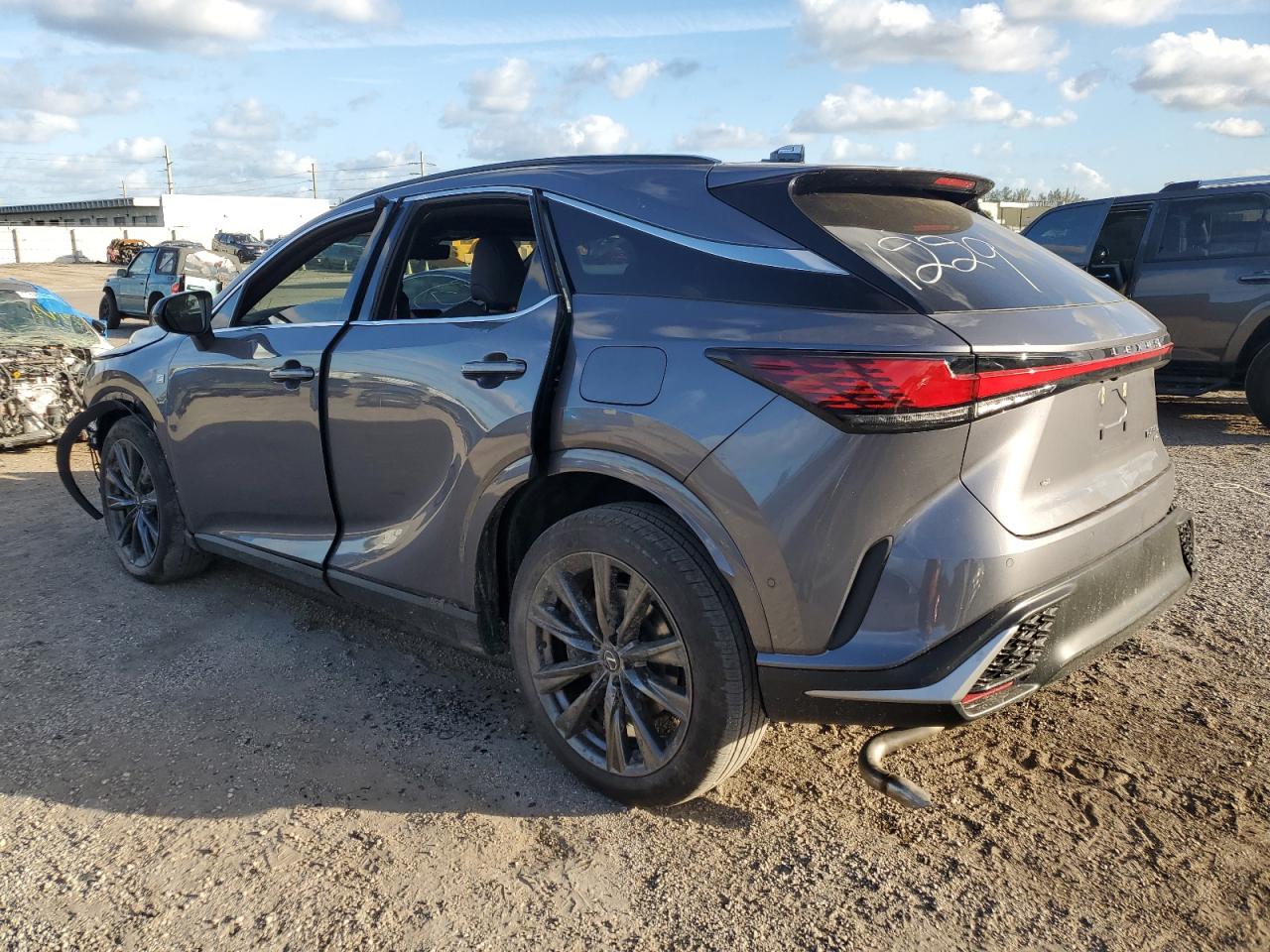 Изображение 2 2023 LEXUS RX 350 BASE 2023 с VIN 2T2BAMCA2PC031229