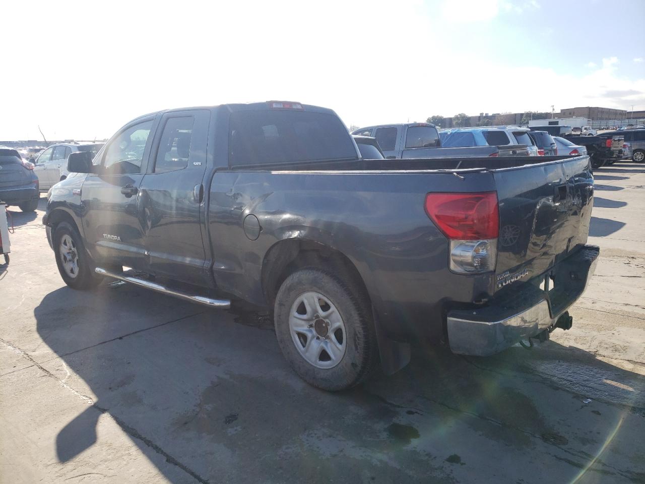 Image 2 of 2007 TOYOTA TUNDRA DOUBLE CAB SR5 2007 with VIN 5TBRV541X7S450523