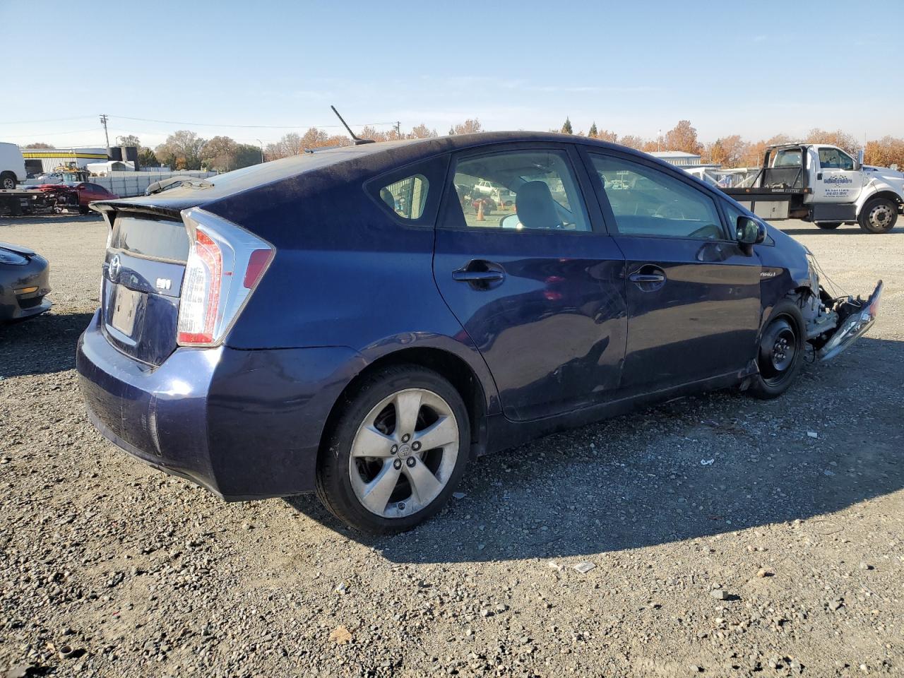 Image 3 of 2015 TOYOTA PRIUS  2015 with VIN JTDKN3DU9F1904232