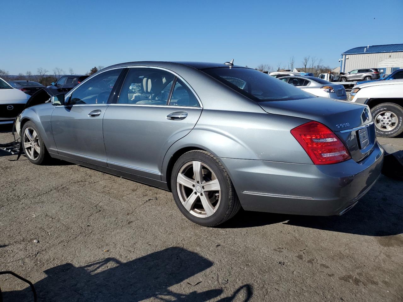 Obraz 2 z 2011 MERCEDES-BENZ S 550 4MATIC 2011 z VIN WDDNG8GB3BA371647