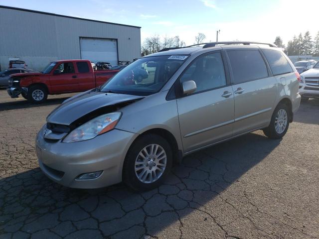 2010 TOYOTA SIENNA XLE 2010 image