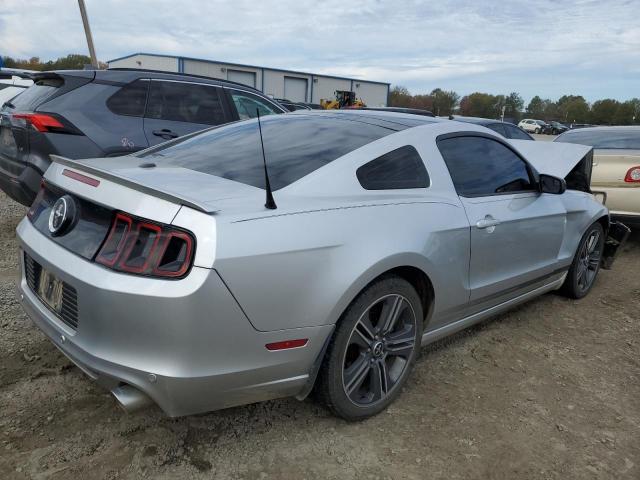 Obraz 3 z 2014 FORD MUSTANG  2014 z VIN 1ZVBP8AM6E5318801