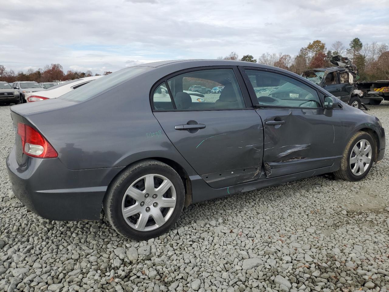 Изображение 3 2010 HONDA CIVIC LX 2010 с VIN 2HGFA1F50AH545856