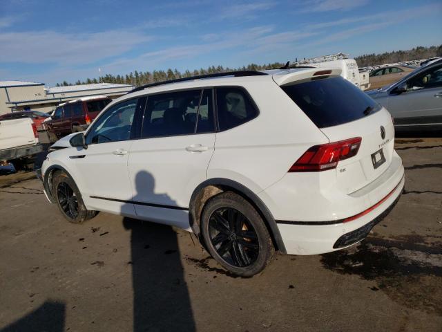 Obraz 2 z 2022 VOLKSWAGEN TIGUAN SE R-LINE BLACK 2022 z VIN 3VV8B7AX0NM009787