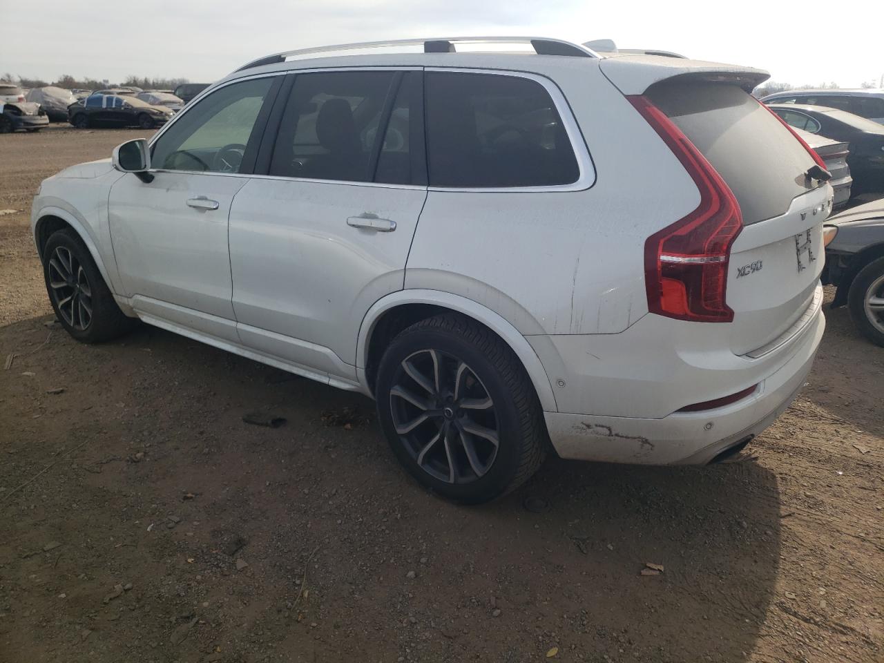 Изображение 2 2017 VOLVO XC90 T6 2017 с VIN YV4A22PK1H1155130
