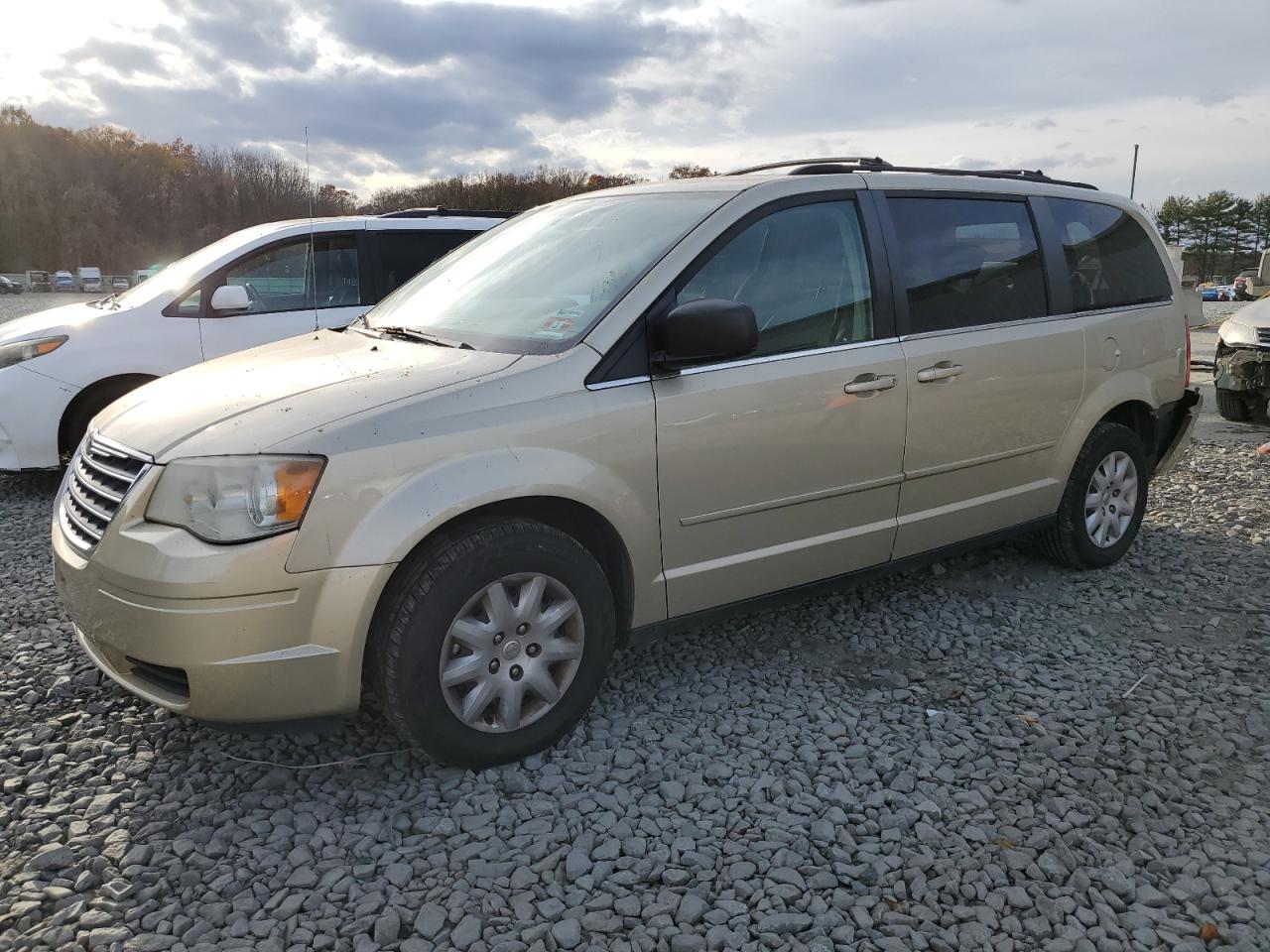 2010 CHRYSLER TOWN & COUNTRY LX 2010 image