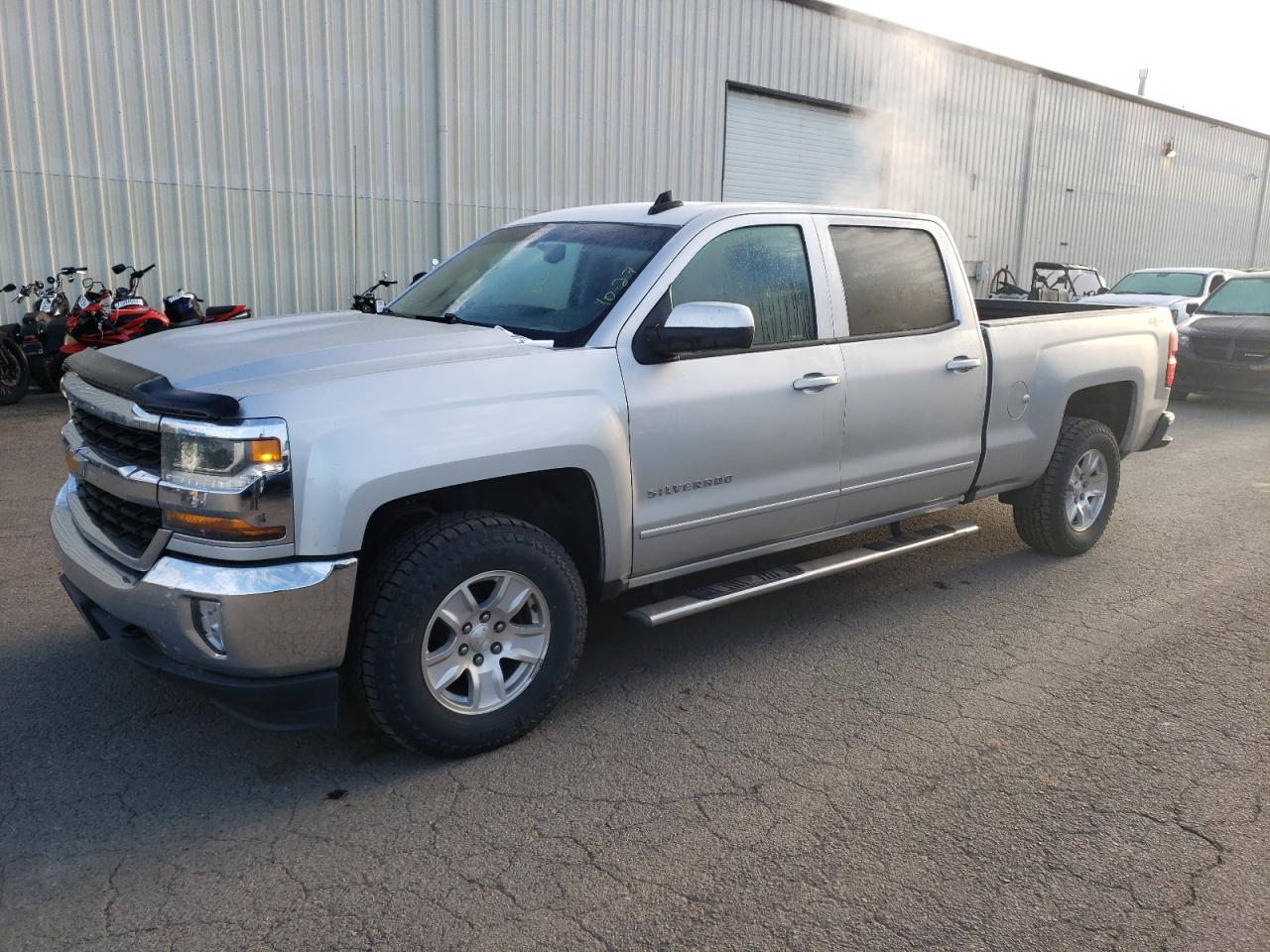 Image 1 of 2018 CHEVROLET SILVERADO K1500 LT 2018 with VIN 1GCUKREC9JF105038