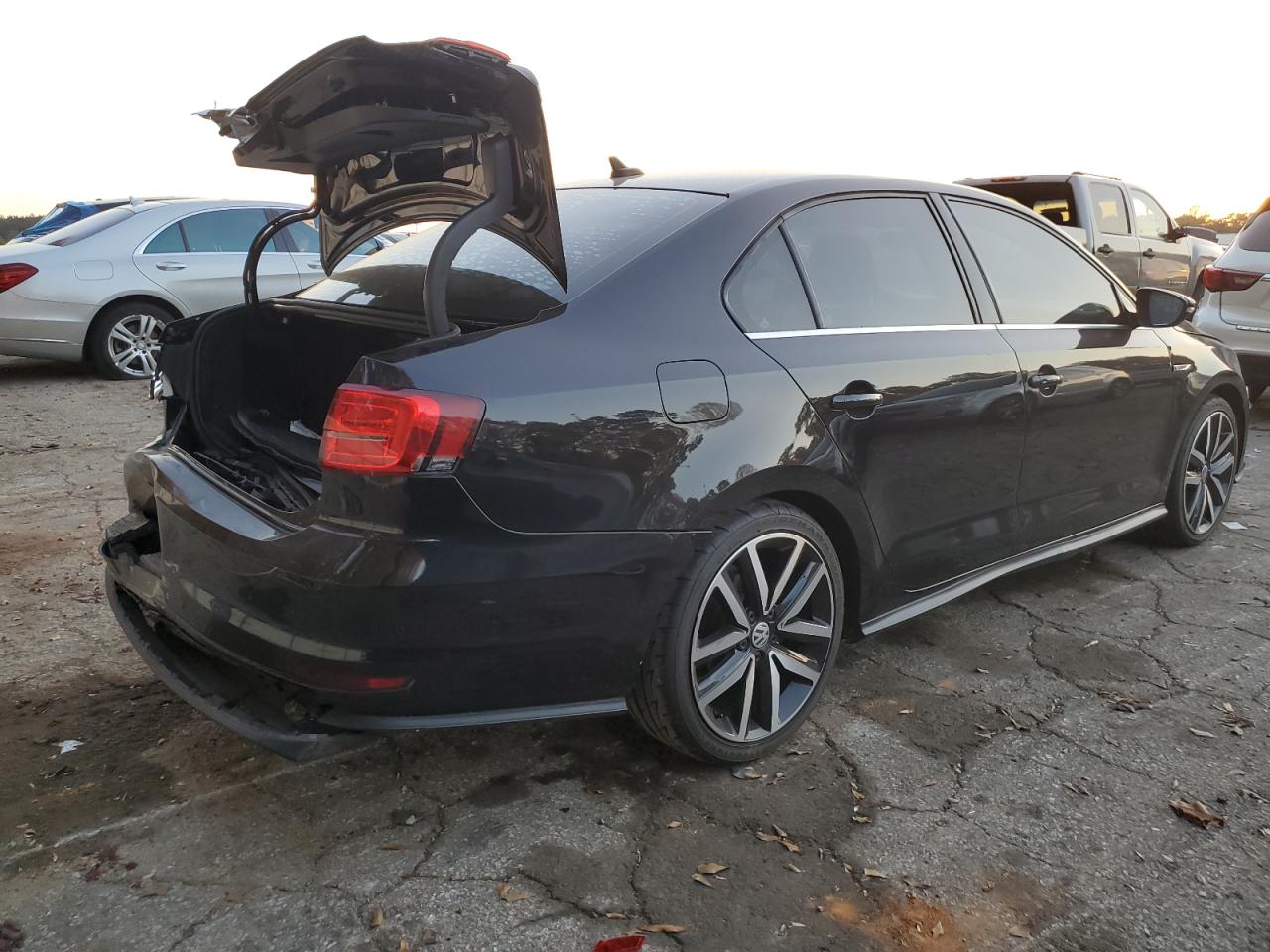 Image 3 of 2018 VOLKSWAGEN JETTA GLI 2018 with VIN 3VW4T7AJ3JM246657