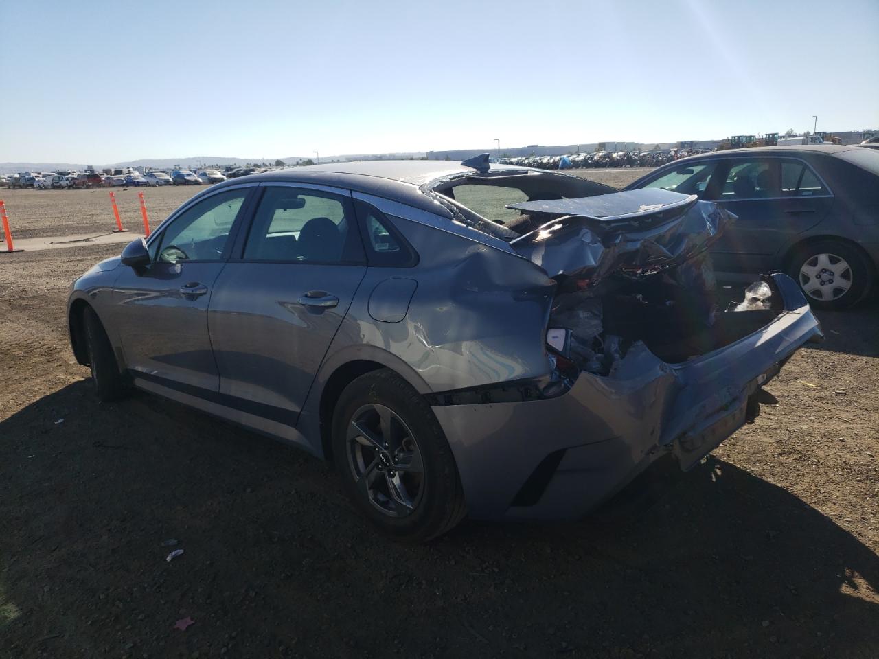 Image 2 of 2022 KIA K5 LXS 2022 with VIN 5XXG14J22NG100979