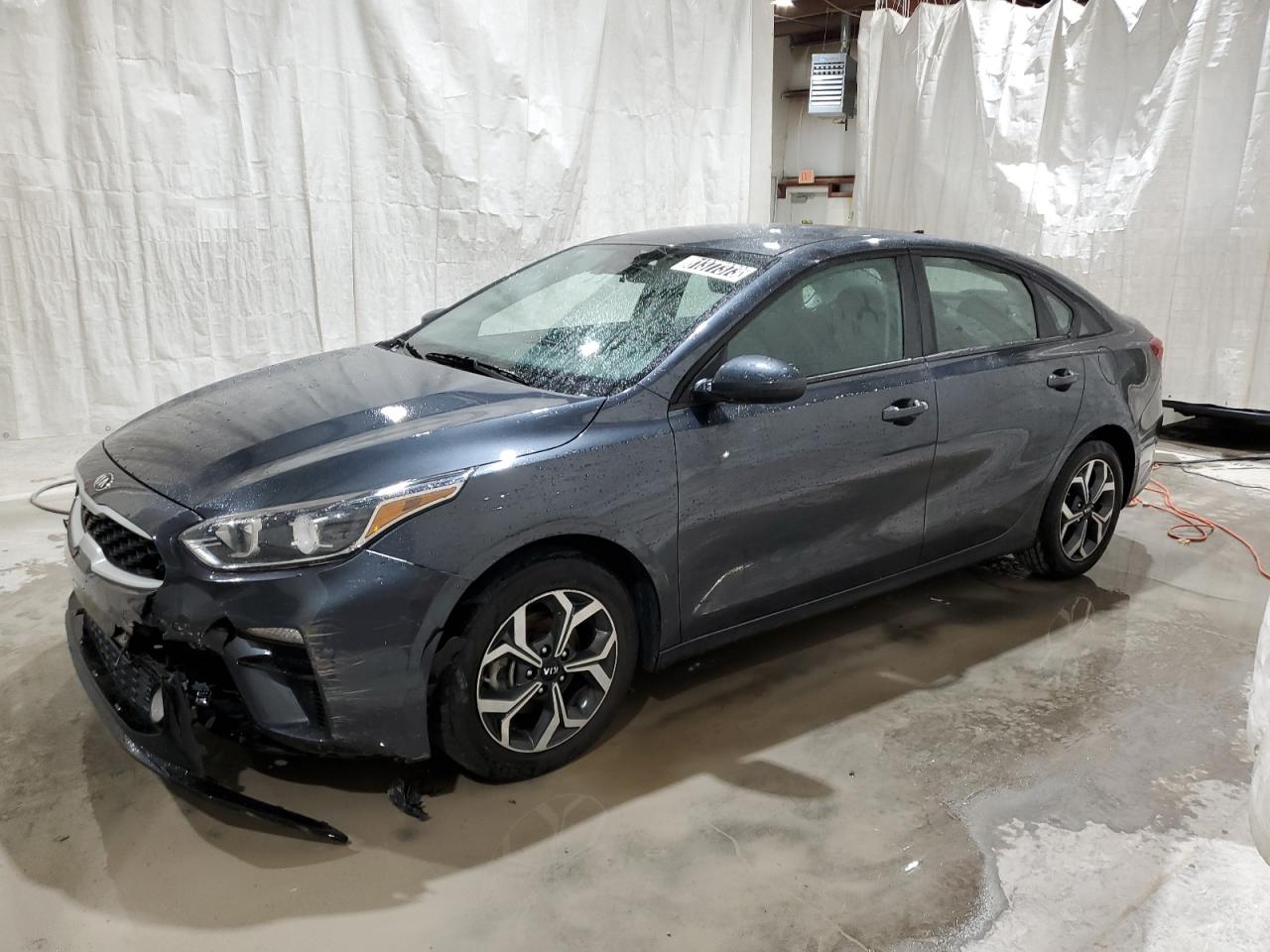 Obraz 1 z 2021 KIA FORTE FE 2021 z VIN 3KPF24AD2ME272186