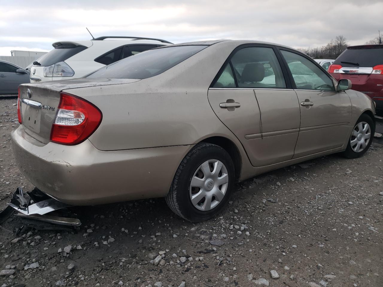 Obraz 3 z 2002 TOYOTA CAMRY LE 2002 z VIN JTDBE32K120038950