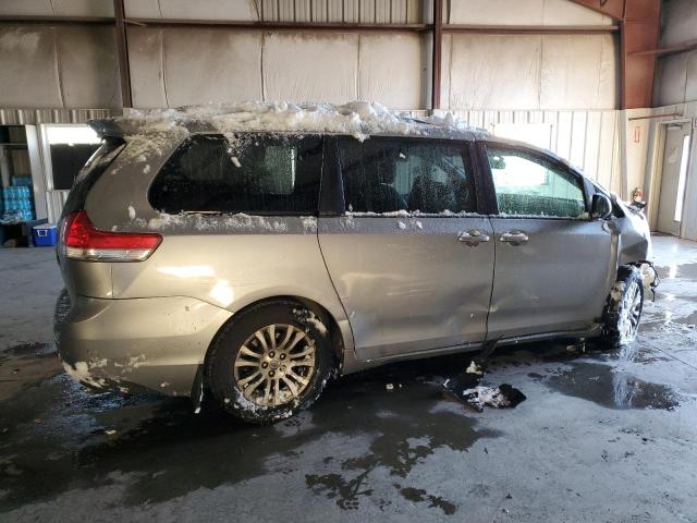 Image 3 of 2013 TOYOTA SIENNA XLE 2013 with VIN 5TDYK3DC0DS391544