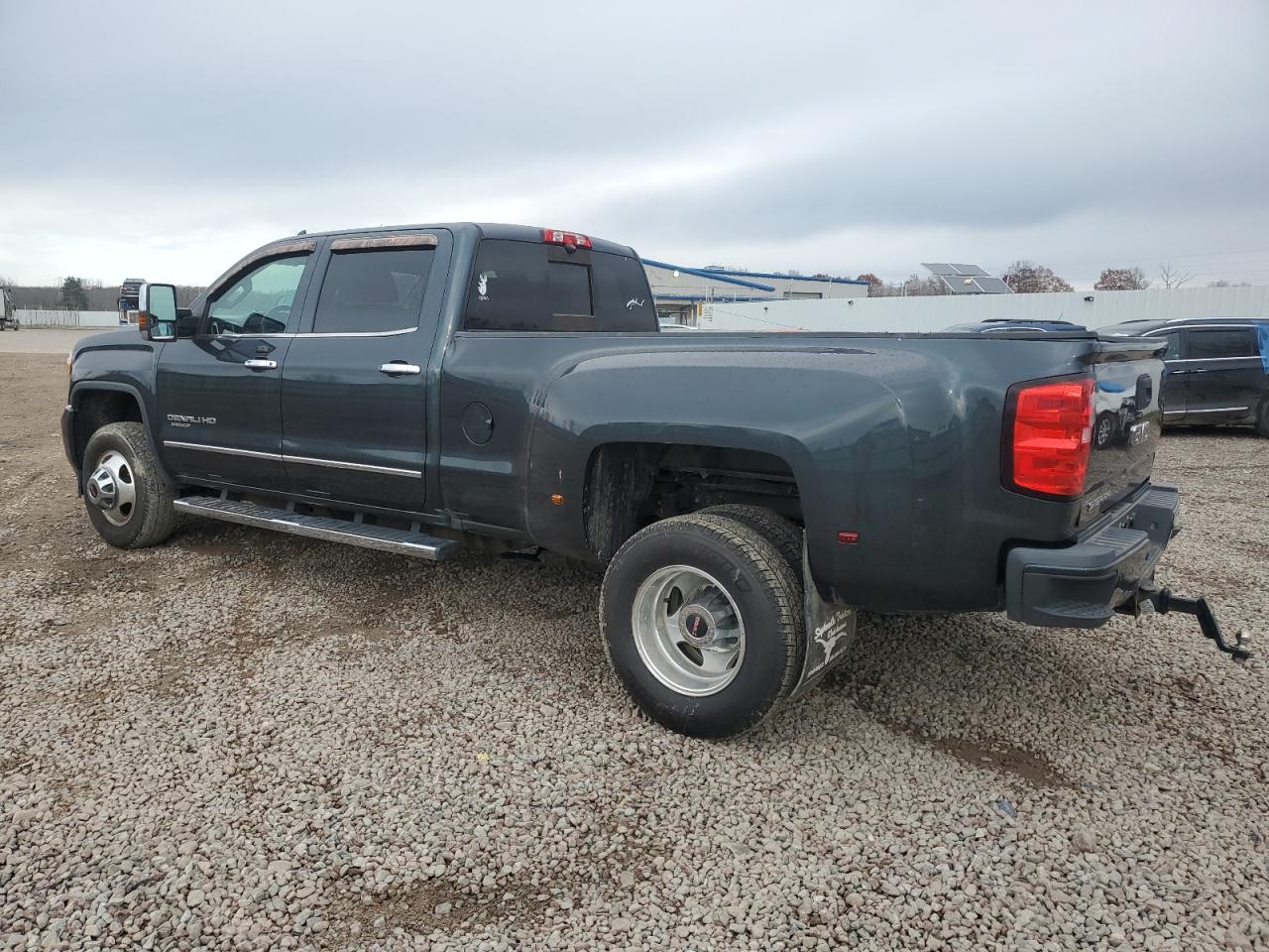 Obraz 2 z Gmc Sierra K3500 Denali 2019 z VIN 1GT42WEY6KF125985