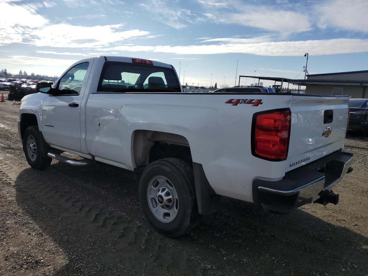 Image 2 of 2018 CHEVROLET SILVERADO K2500 HEAVY DUTY 2018 with VIN 1GC0KUEG6JZ227830