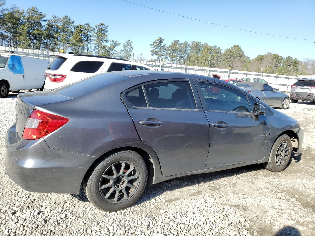 Изображение 3 2012 HONDA CIVIC LX 2012 с VIN 19XFB2F52CE332682