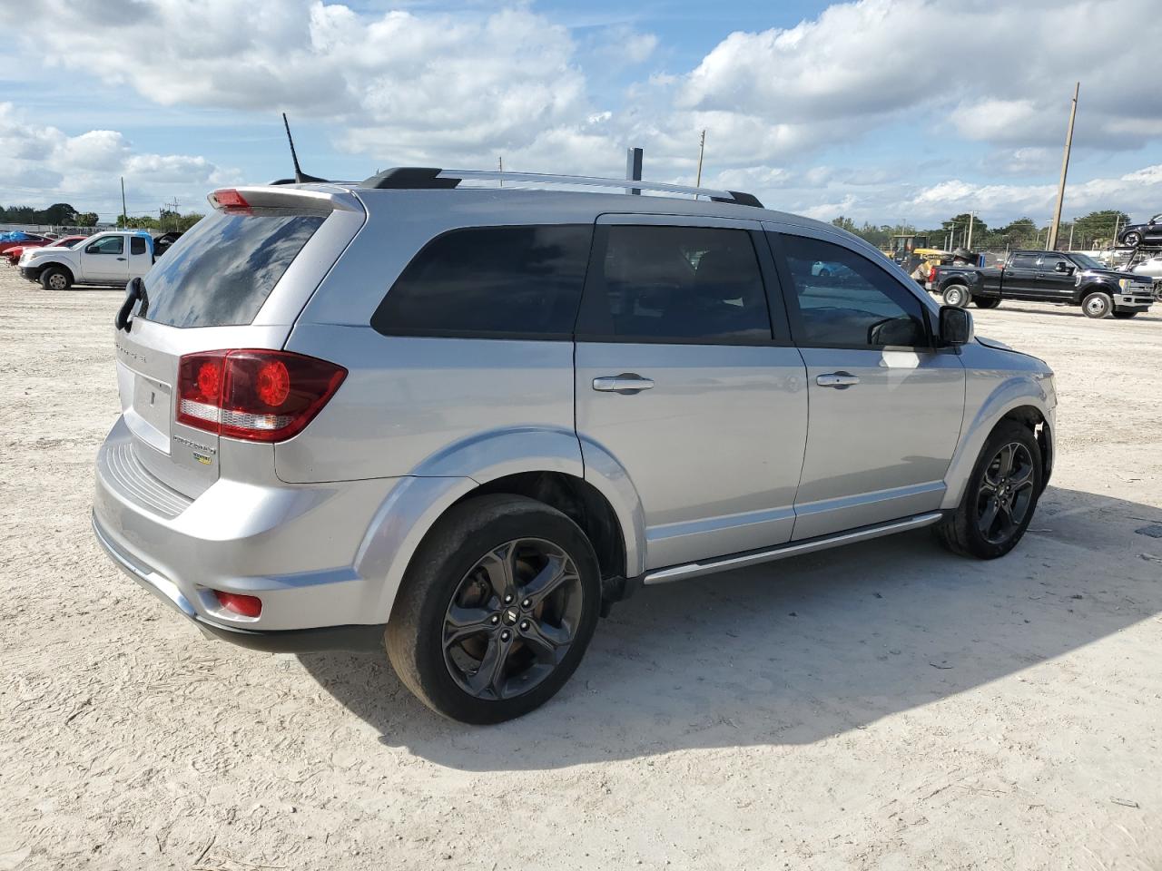 Image 3 of 2018 DODGE JOURNEY CROSSROAD 2018 with VIN 3C4PDCGG0JT511686