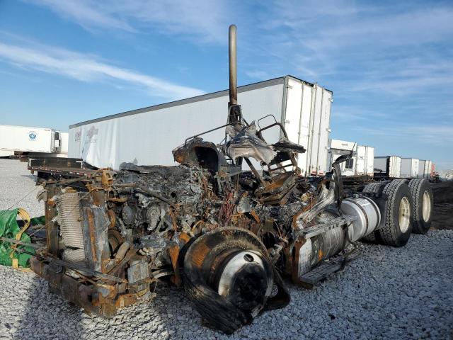 Image 2 of 2014 FREIGHTLINER CASCADIA 125  2014 with VIN 3AKJGEDR5ESFK2554