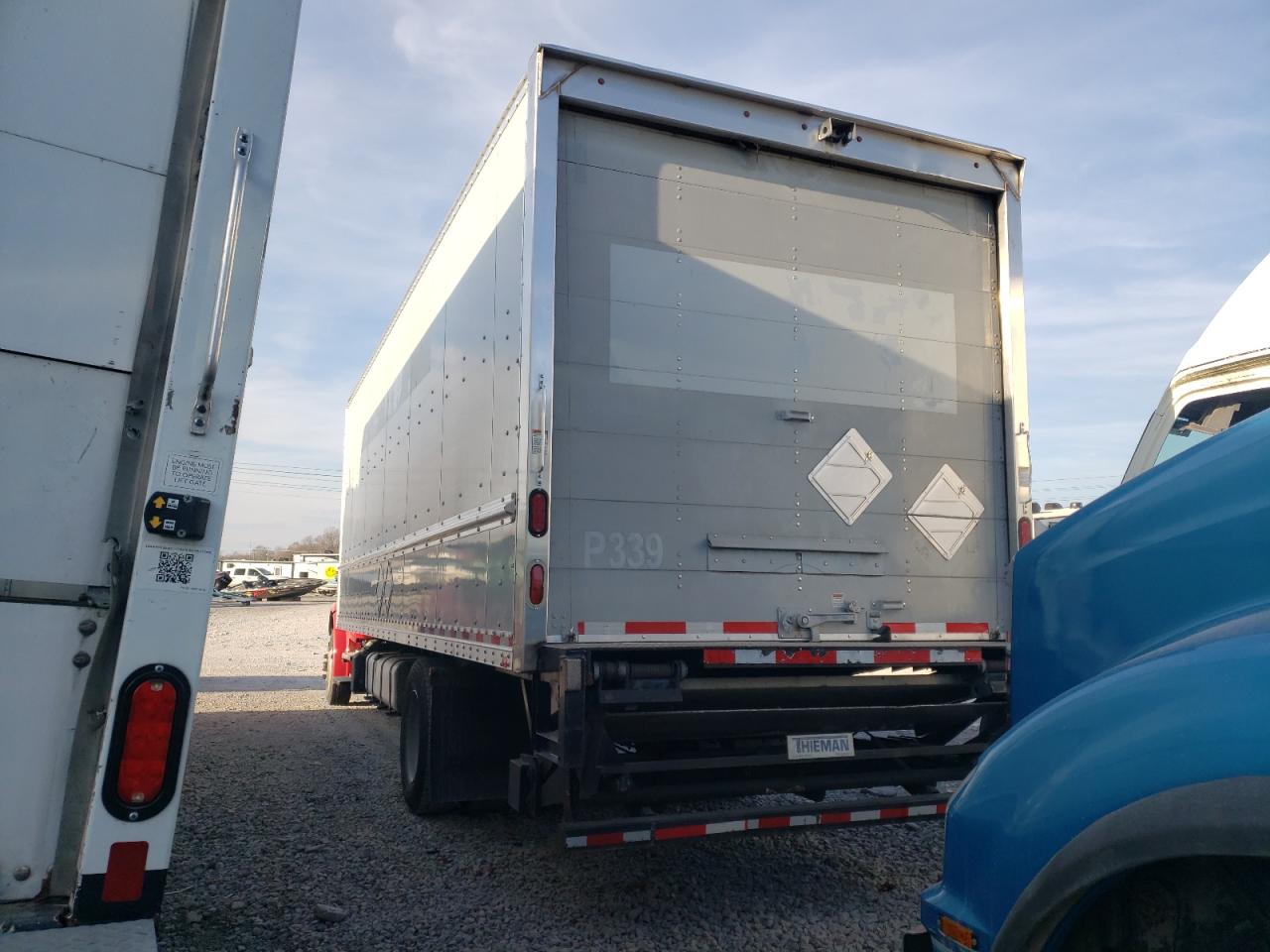 Image 3 of 2017 FREIGHTLINER M2 106 MEDIUM DUTY 2017 with VIN 3ALACXDT5HDHY5697