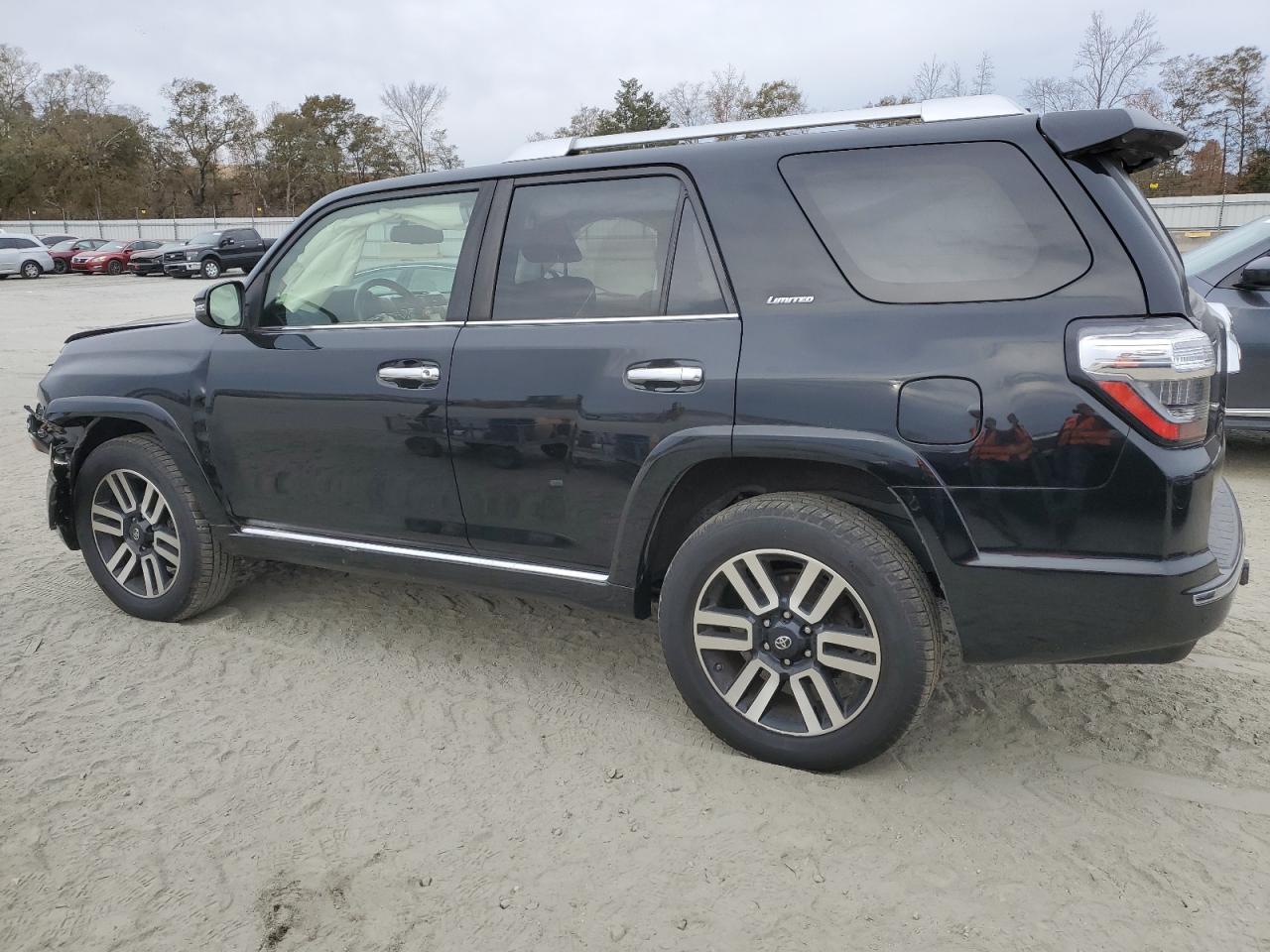 Изображение 2 2018 TOYOTA 4RUNNER SR5/SR5 PREMIUM 2018 с VIN JTEBU5JR3J5488853