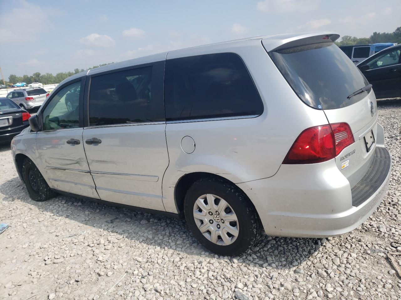 Image 2 of 2009 VOLKSWAGEN ROUTAN S 2009 with VIN 2V8HW44129R559245