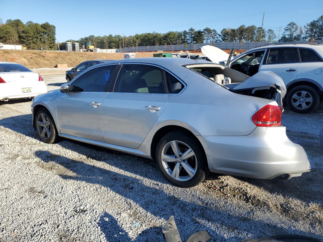 Obraz 2 z 2012 VOLKSWAGEN PASSAT SE 2012 z VIN 1VWBH7A30CC101901