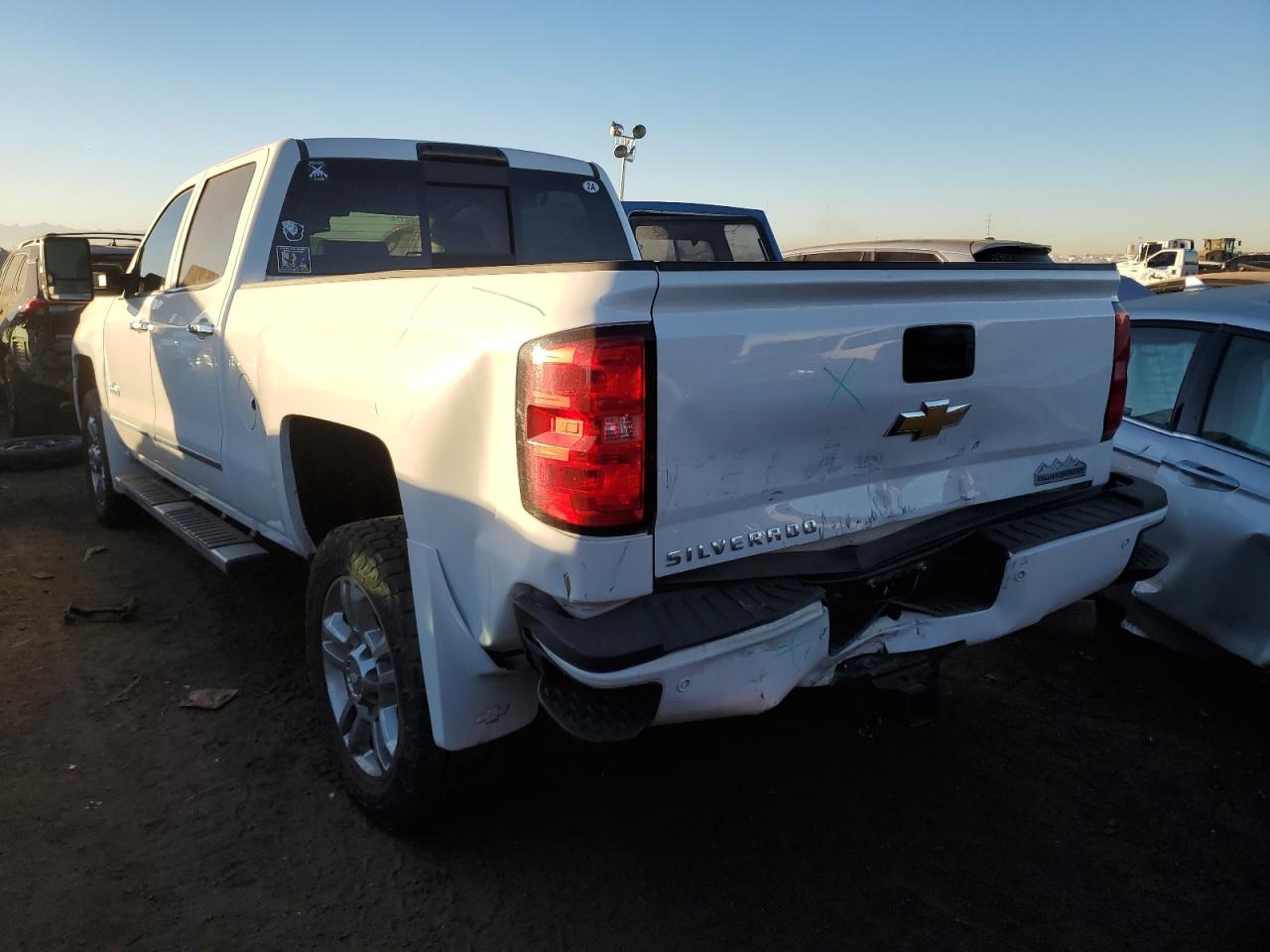 Image 2 of 2015 CHEVROLET SILVERADO K2500 HIGH COUNTRY 2015 with VIN 1GC1KXE8XFF540130